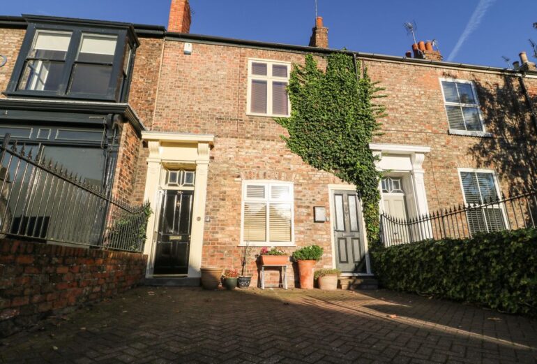 Blacksmiths Retreat, 50 Holgate Road Thumbnail Image