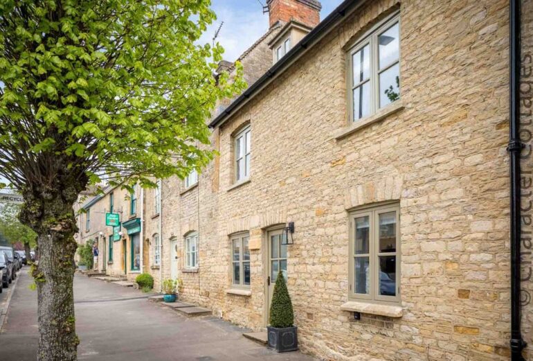 Lavender Cottage (Stow-on-the-Wold) Thumbnail Image