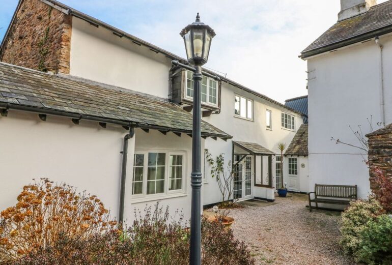 Bluebell Cottage Thumbnail Image