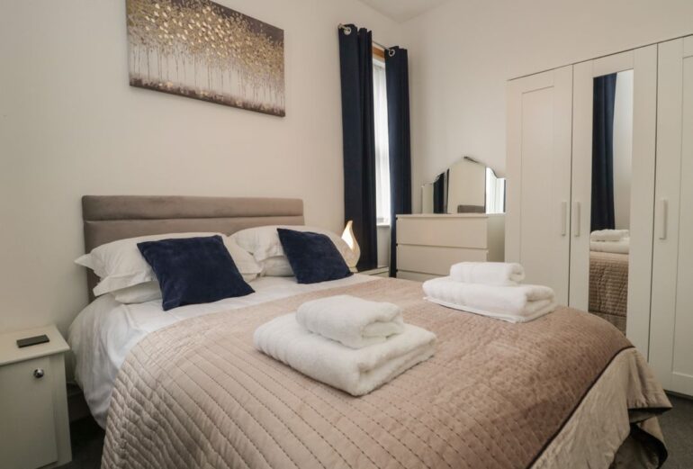 Trinity House Holiday Apartments – Trinity Four Thumbnail Image