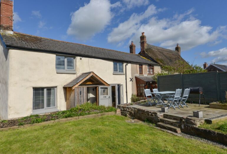 Clover Cottage Thumbnail Image