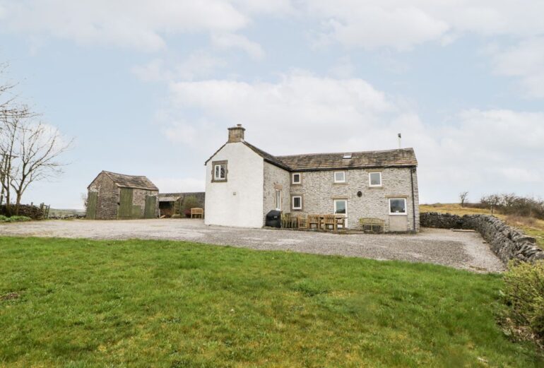 Lees Farm Thumbnail Image