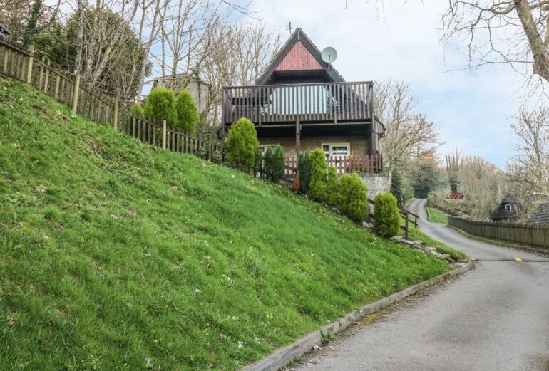Hillside Thumbnail Image