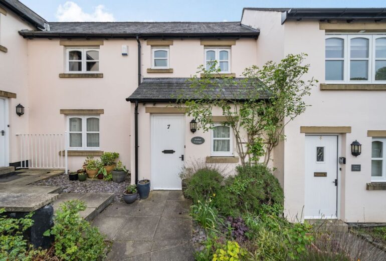 Amber Cottage Thumbnail Image