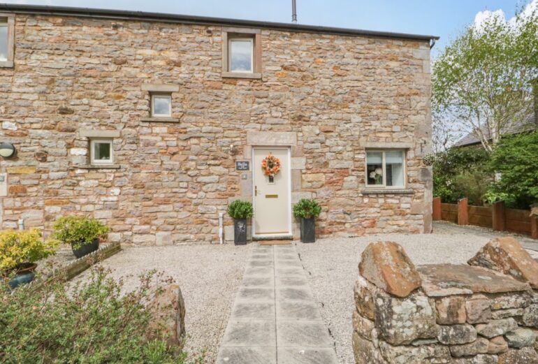 Bella Cottage Thumbnail Image