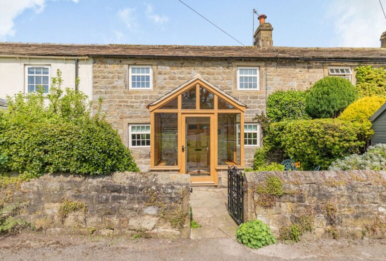 Bumble Cottage Thumbnail Image