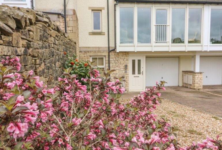 9 Bridge Mews Thumbnail Image
