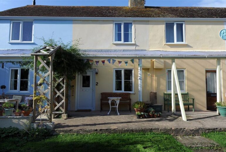 2 Lymbrook Cottages Thumbnail Image