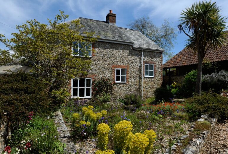 Trill Cottage Thumbnail Image