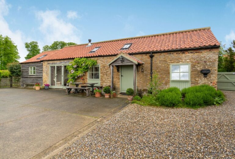 Brook Cottage Thumbnail Image