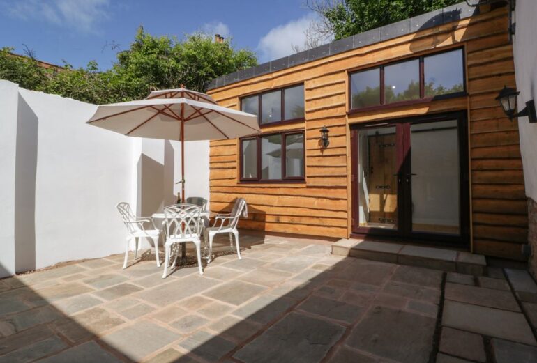 Hillfarrow Hideaway Thumbnail Image