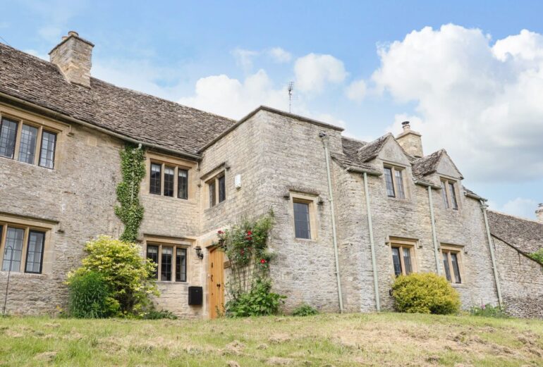 Rood Cottage Thumbnail Image