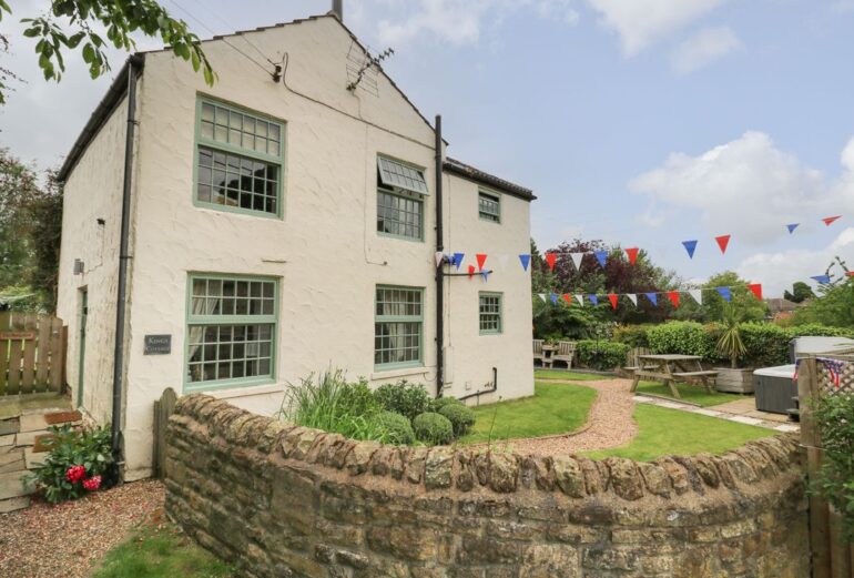 King’s Cottage Thumbnail Image