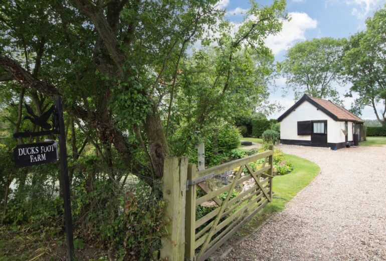 Garden Cottage Thumbnail Image