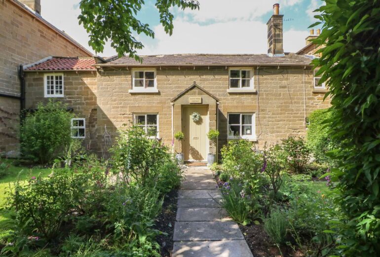 Black Horse Cottage Thumbnail Image