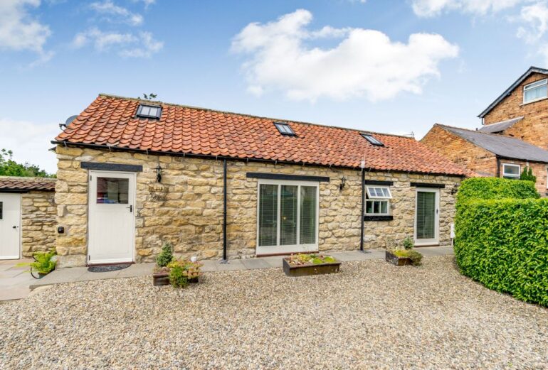 Cow Byre Cottage Thumbnail Image