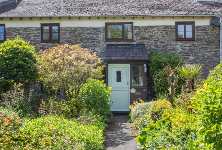 Oyster Cottage Thumbnail Image