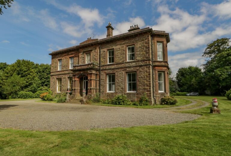 The Residence Thumbnail Image