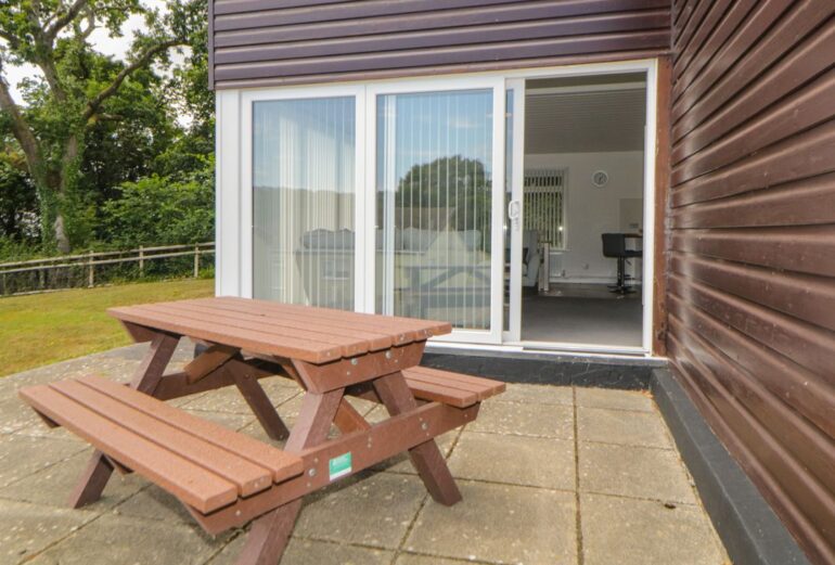 Harcombe House  Bungalow 4 Thumbnail Image