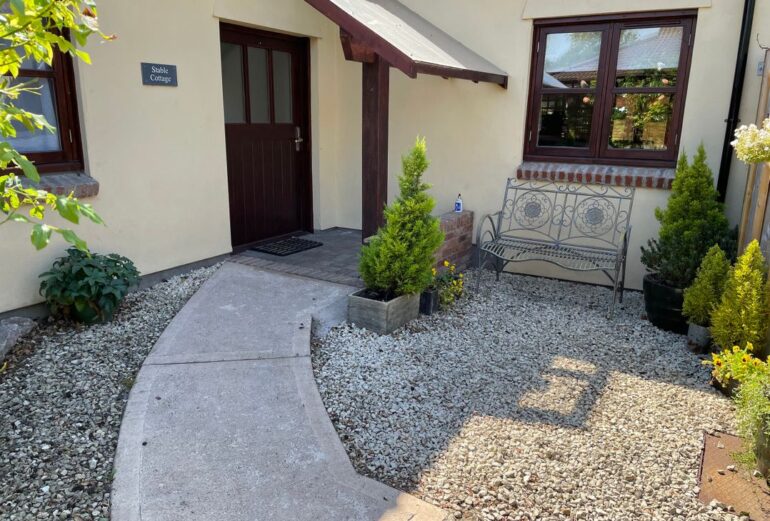 Stable Cottage Thumbnail Image