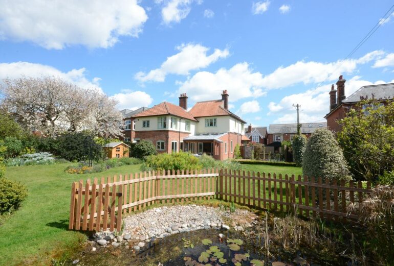 Holly Lodge, Aldeburgh Thumbnail Image