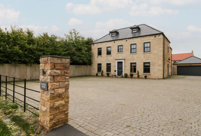Manor House Thumbnail Image
