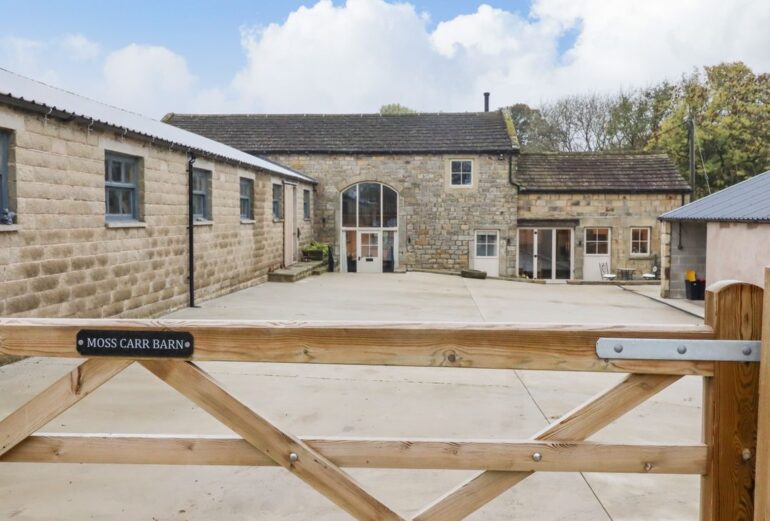 Mosscarr Barn Thumbnail Image