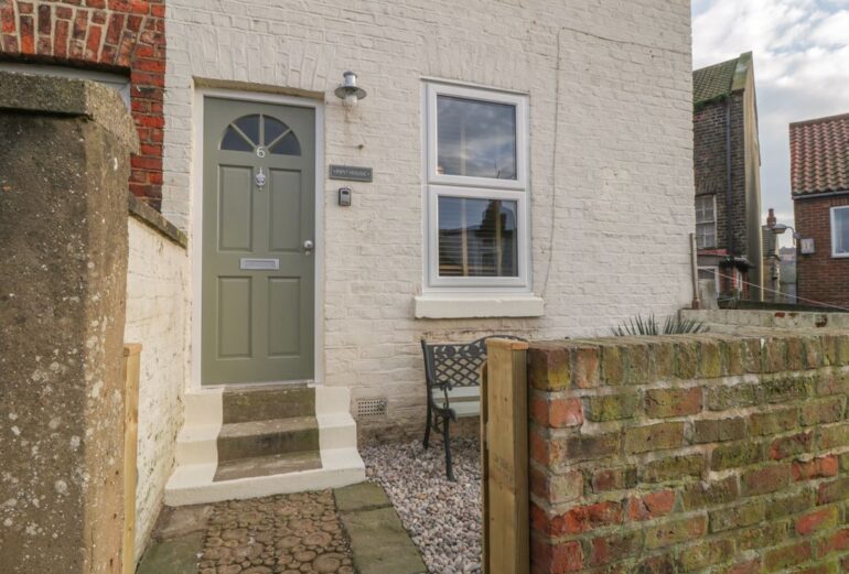 Pipit House Thumbnail Image