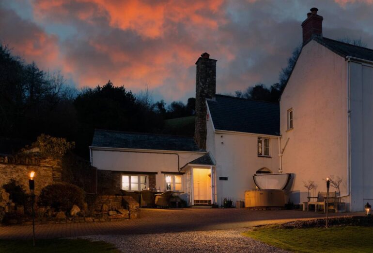 The Old Farmhouse Thumbnail Image